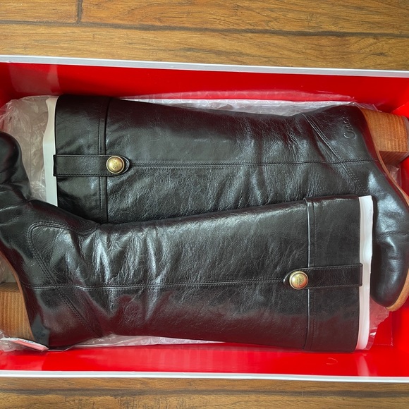 Coach heeled boots - Picture 3 of 3